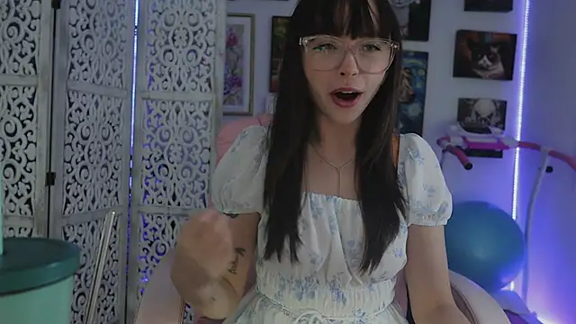 Snapshot of makiyahbelle chatting on 06/24/26, 07:51 makiyahbelle online show from 06/24/26, 07:51
