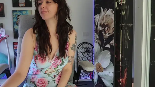 makiyahbelle online show from 01/03/25, 10:19