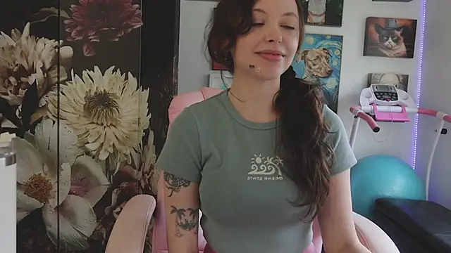 makiyahbelle online show from 11/15/25, 06:17