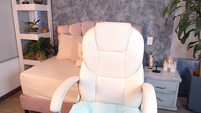 Snapshot of niko_robin chatting on 09/22/25, 07:42 niko robin online show from 09/22/25, 07:42