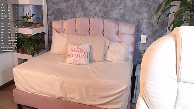 Snapshot of niko_robin chatting on 10/18/25, 05:26 niko robin online show from 10/18/25, 05:26