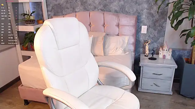 Snapshot of niko_robin chatting on 09/11/25, 08:20 niko robin online show from 09/11/25, 08:20