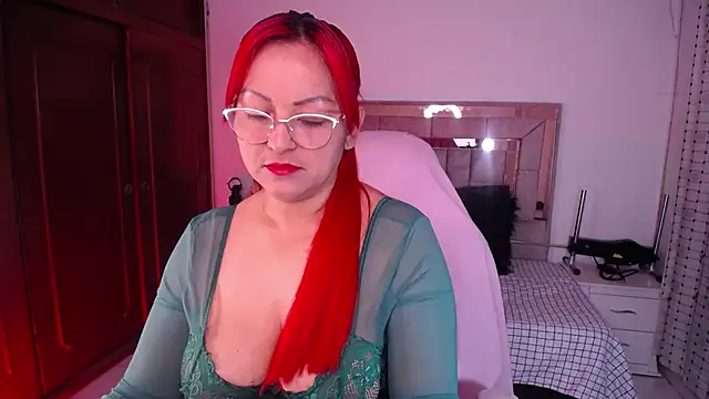 Snapshot of salomecastro_ chatting on 10/30/25, 01:26 salomecastro online show from 10/30/25, 01:26