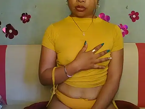 Snapshot of cathy_doll28 chatting on 07/06/26, 04:52 cathy doll28 online show from 07/06/26, 04:52