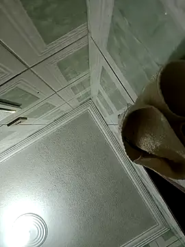 AzureKnee online show from 09/22/25, 06:03