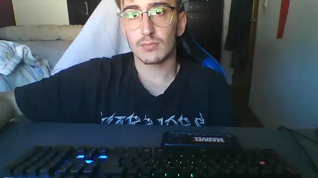 Troycm online show from 10/04/25, 01:56