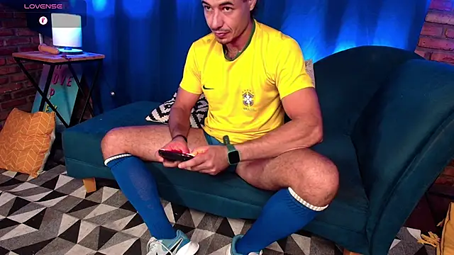 PedroMancini online show from 11/29/25, 02:06