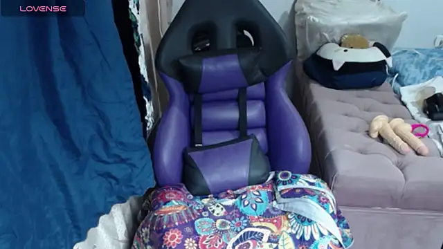 cristin doll  online show from 02/12/26, 10:31