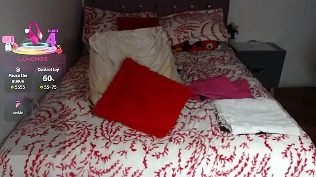 cristin doll  online show from 09/19/25, 08:02