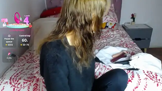 cristin doll  online show from 09/30/25, 02:45