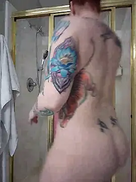 Snapshot of HollyTattoo chatting on 02/17/26, 06:38 HollyTattoo online show from 02/17/26, 06:38