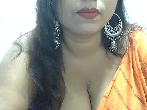 Snapshot of ROSEE_MERRYYYY chatting on 10/11/25, 09:43 ROSEE MERRYYYY online show from 10/11/25, 09:43