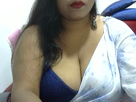 Snapshot of ROSEE_MERRYYYY chatting on 09/23/25, 05:53 ROSEE MERRYYYY online show from 09/23/25, 05:53