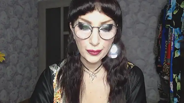 Aziza1 online show from 12/14/25, 12:00