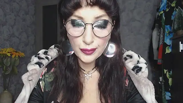 Aziza1 online show from 10/16/25, 03:31
