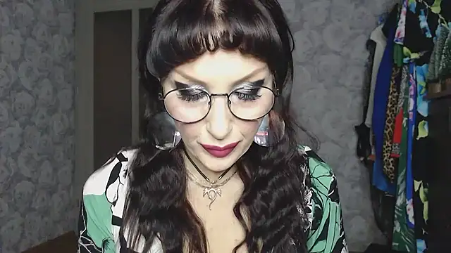 Aziza1 online show from 12/19/25, 11:45