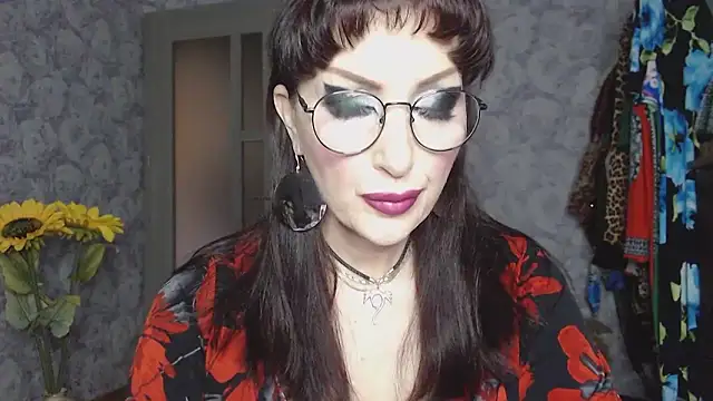 Aziza1 online show from 04/04/26, 12:56