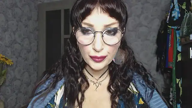 Aziza1 online show from 11/18/25, 08:34