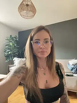 Etwas neugierig online show from 03/01/26, 01:00