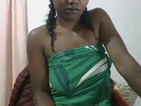 Snapshot of Hamie_sexy chatting on 10/09/25, 03:56 Hamie sexy online show from 10/09/25, 03:56