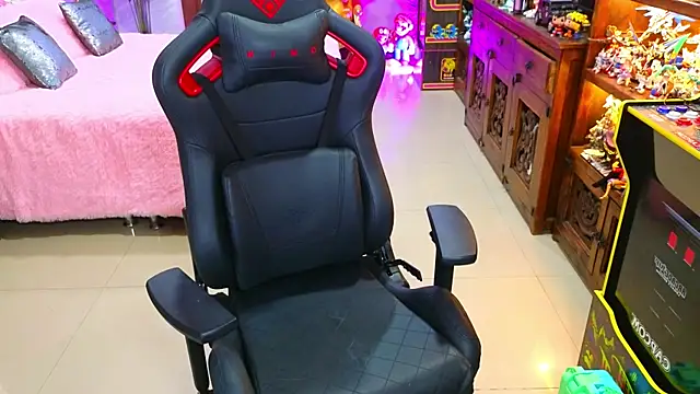 ambarEvans online show from 02/05/25, 08:25