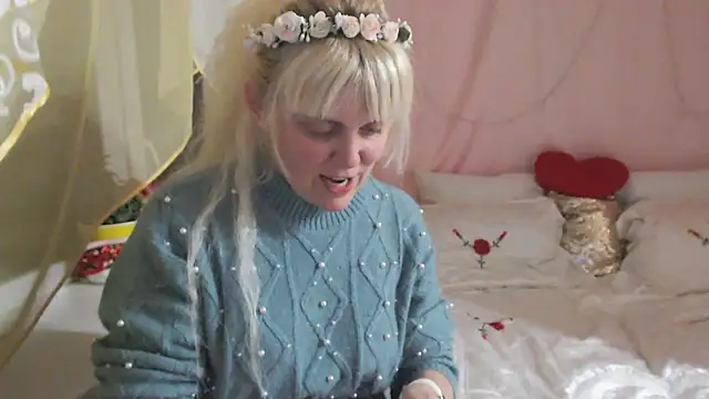 Snapshot of SunnySylvia chatting on 03/26/26, 06:06 SunnySylvia online show from 03/26/26, 06:06