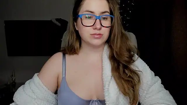 SeasonalSomeone online show from 12/18/25, 11:41