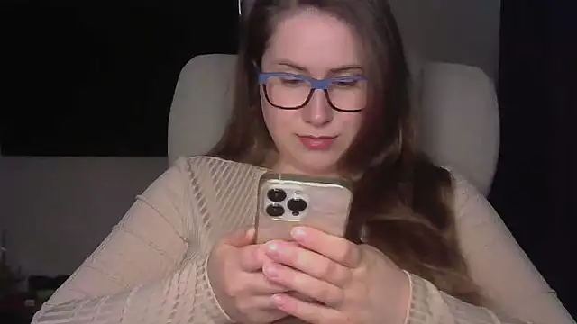 SeasonalSomeone online show from 03/15/26, 11:34