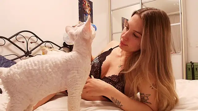 Eziliz online show from 04/01/26, 07:33