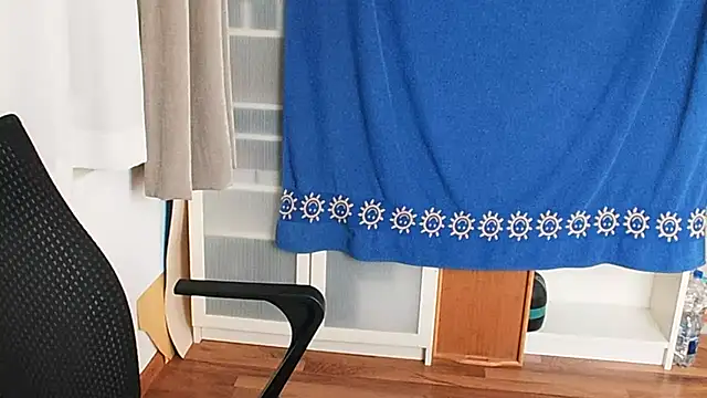 Snapshot of hotdestany chatting on 03/25/26, 11:31 hotdestany online show from 03/25/26, 11:31