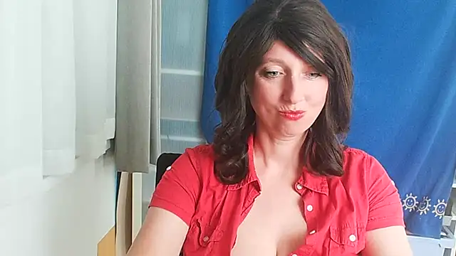 Snapshot of hotdestany chatting on 02/10/25, 02:16 hotdestany online show from 02/10/25, 02:16