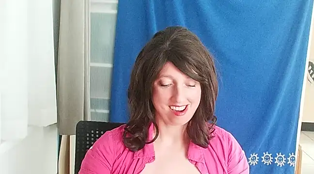 Snapshot of hotdestany chatting on 02/28/25, 01:58 hotdestany online show from 02/28/25, 01:58