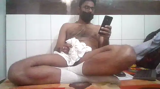 Snapshot of hotindianstud chatting on 02/18/25, 03:20 hotindianstud online show from 02/18/25, 03:20