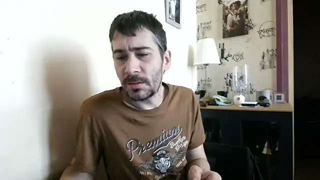 Ethangay online show from 10/23/25, 08:57