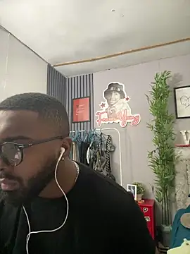 livepro online show from 03/22/26, 03:02