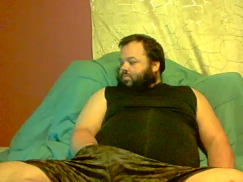 Snapshot of Strongbutgentle36 chatting on 10/19/25, 09:12 Strongbutgentle36 online show from 10/19/25, 09:12