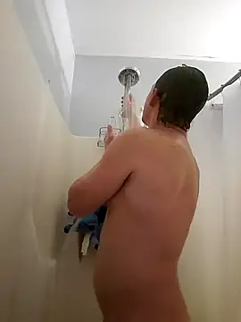 Snapshot of MaddyC6992 chatting on 01/10/25, 03:39 MaddyC6992 online show from 01/10/25, 03:39