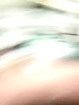 Snapshot of MaddyC6992 chatting on 03/01/25, 05:16 MaddyC6992 online show from 03/01/25, 05:16