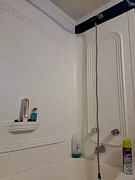 Snapshot of MaddyC6992 chatting on 12/31/24, 06:59 MaddyC6992 online show from 12/31/24, 06:59