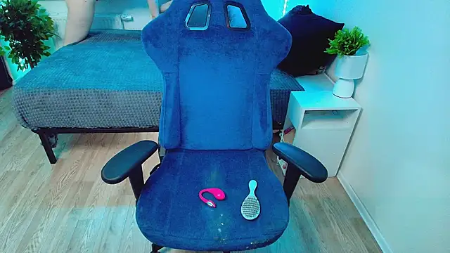 CranberryHot online show from 11/28/25, 09:15