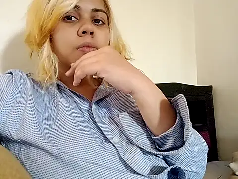 Nainagupta7890 online show from 11/09/25, 12:20