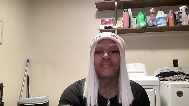 Creamesensation online show from 10/28/25, 05:01