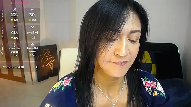 Snapshot of _steffy_ chatting on 02/11/25, 11:12 steffy online show from 02/11/25, 11:12