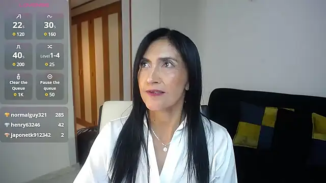 Snapshot of _steffy_ chatting on 02/14/25, 03:00 steffy online show from 02/14/25, 03:00