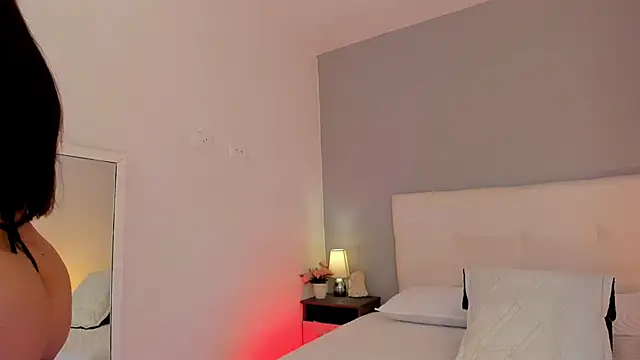 Snapshot of NataliaBuiles chatting on 12/04/25, 05:56 NataliaBuiles online show from 12/04/25, 05:56