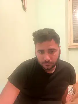 Snapshot of andrea92roma chatting on 11/06/25, 06:01 andrea92roma online show from 11/06/25, 06:01