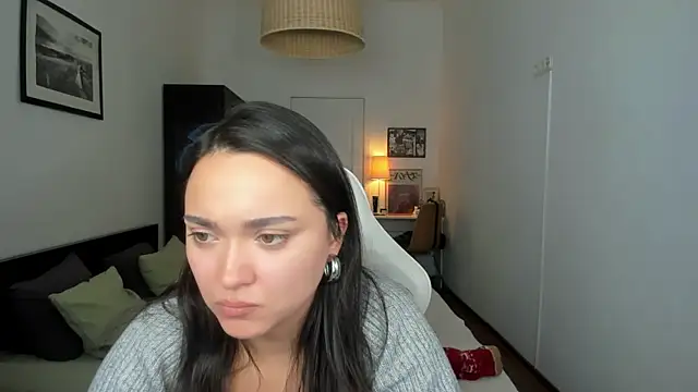 Snapshot of Tiffany_Flynn chatting on 01/05/25, 12:42 Tiffany Flynn online show from 01/05/25, 12:42