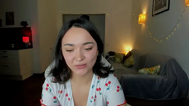 Snapshot of Tiffany_Flynn chatting on 03/17/25, 05:16 Tiffany Flynn online show from 03/17/25, 05:16