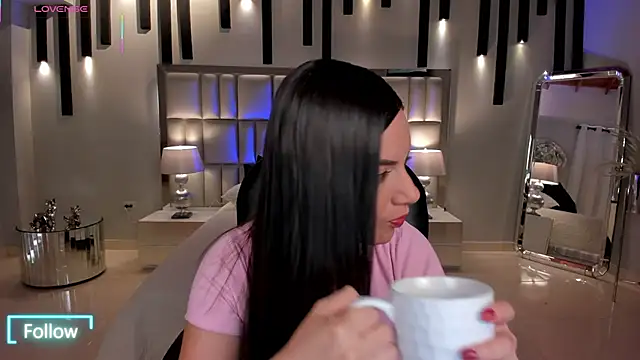 MorganHicks online show from 12/05/25, 07:55