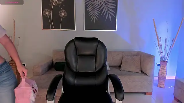 MorganHicks online show from 09/21/25, 12:10